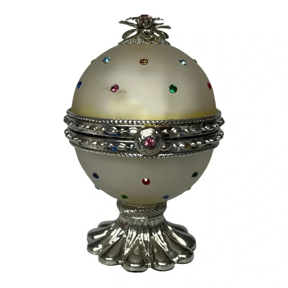 Decorative Frosted White Glass Egg Keepsake‎ Jewelry Gift Box Embellished Silver - Picture 1 of 7